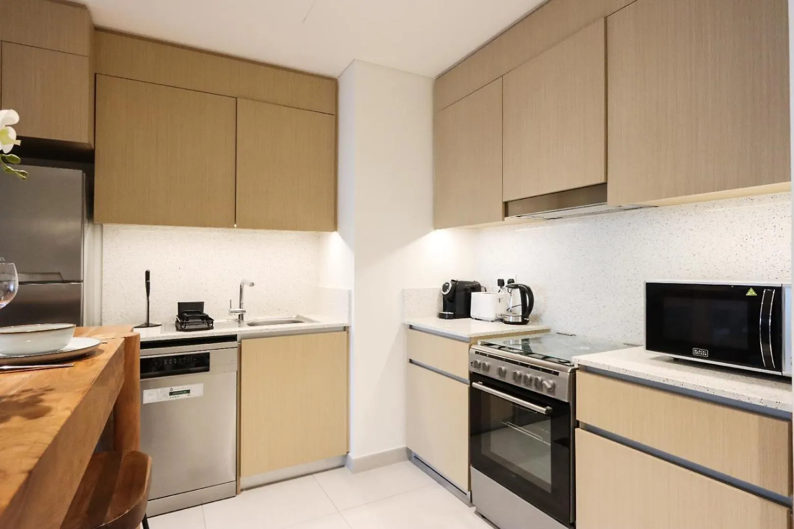 Livbnb - 1Br Retreat Free Access To Creek Lagoon Dubai 0*,