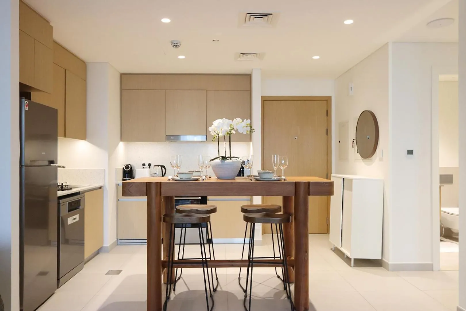 Livbnb - 1Br Retreat Free Access To Creek Lagoon Dubai Apartment