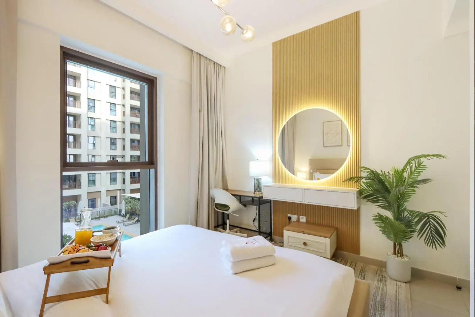 Apartment Livbnb - 1Br Retreat Free Access To Creek Lagoon Dubai