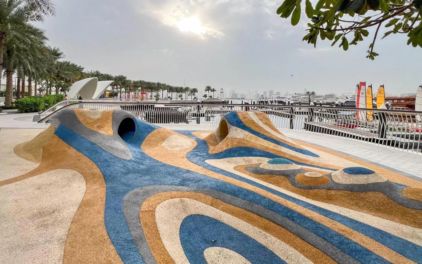 Livbnb - 1Br Retreat Free Access To Creek Lagoon Dubai