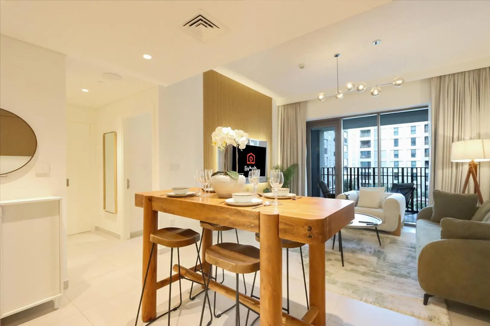 Livbnb - 1Br Retreat Free Access To Creek Lagoon Dubai Apartment